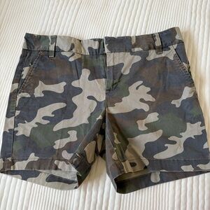Caslon Camouflage Women's Shorts